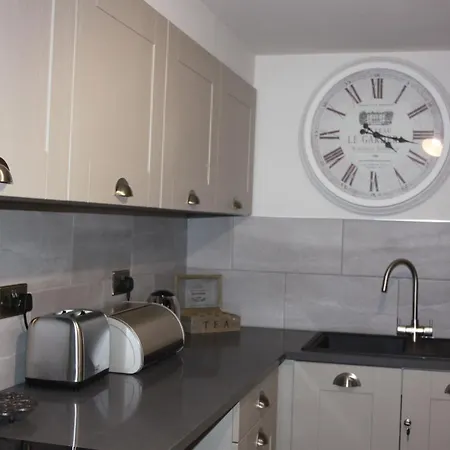 Ellenboro House And Self-catering Grange-over-Sands